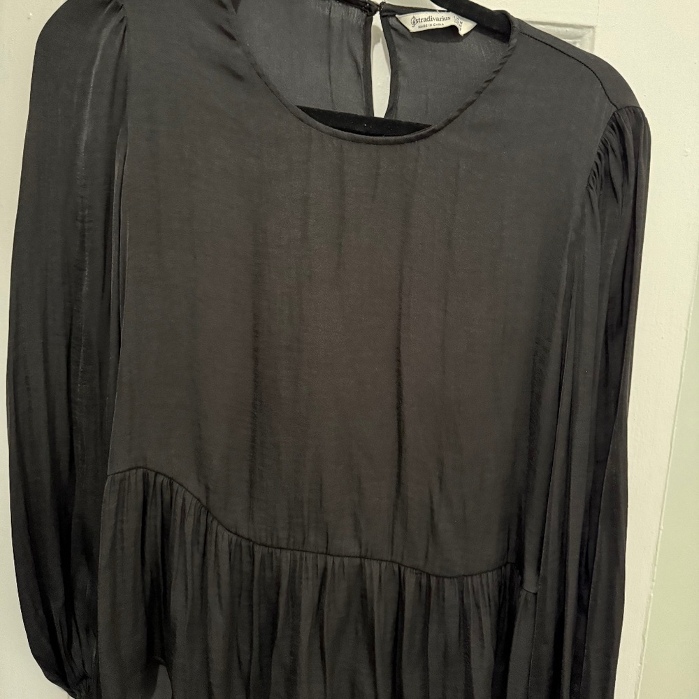 Stradivarius Women peplum blouse size M